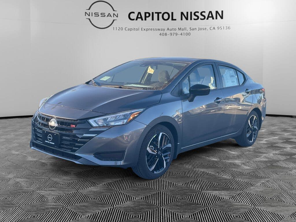 2025 Nissan Versa SR FWD