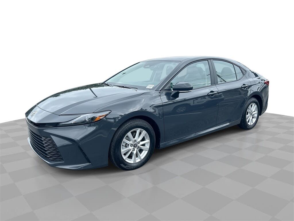 2025 Toyota Camry LE FWD