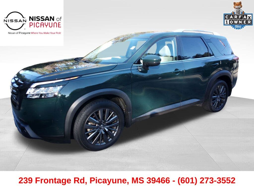 2022 Nissan Pathfinder SL FWD