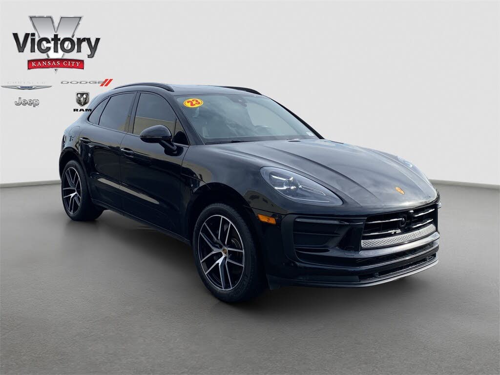 2023 Porsche Macan AWD