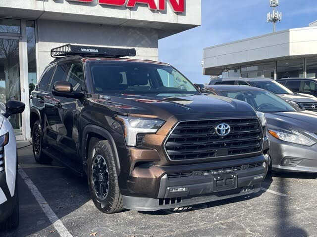 2023 Toyota Sequoia SR5 4WD