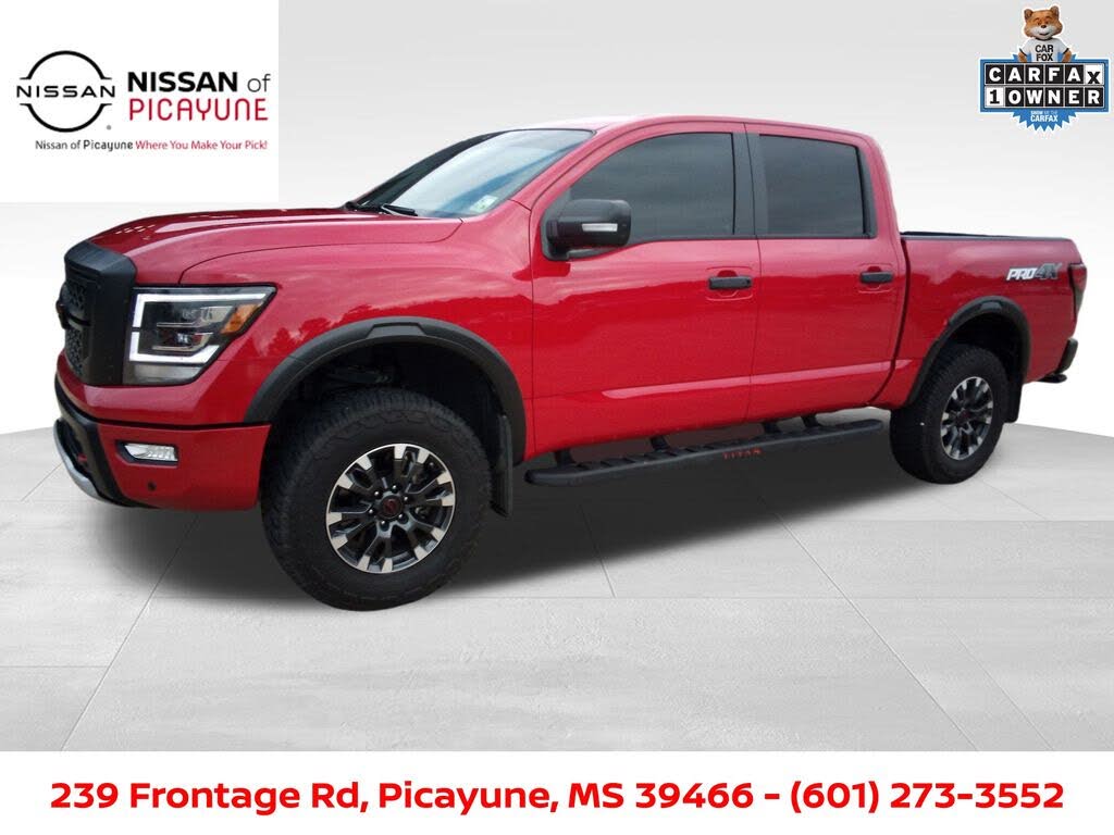 2024 Nissan Titan PRO-4X Crew Cab 4WD