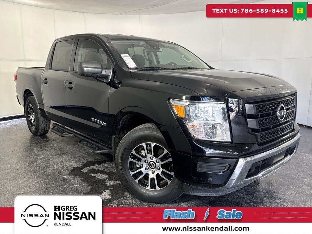 2024 Nissan Titan SV Crew Cab RWD