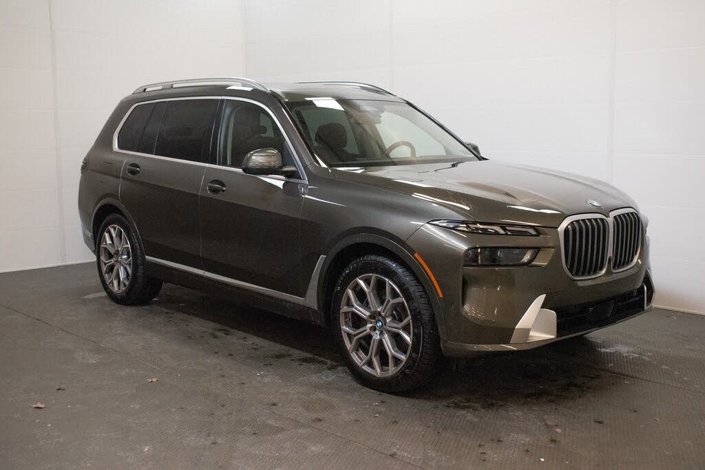 2025 BMW X7 xDrive40i AWD