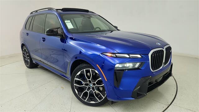 2025 BMW X7 M60i AWD