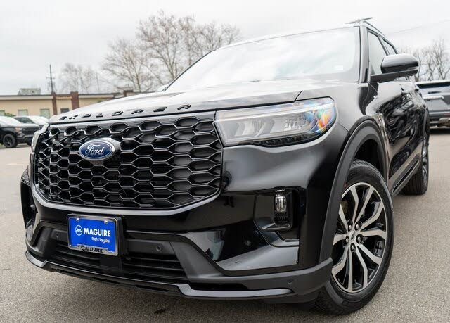 2026 Ford Explorer ST-Line AWD