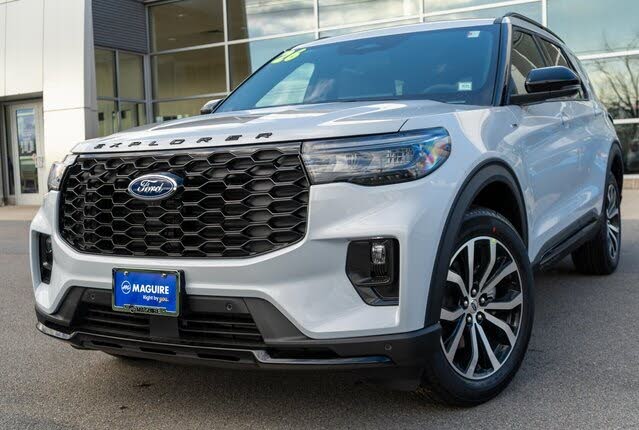 2026 Ford Explorer ST-Line AWD