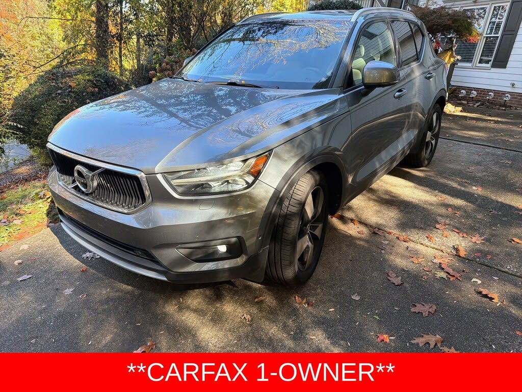 2019 Volvo XC40 T5 Momentum AWD