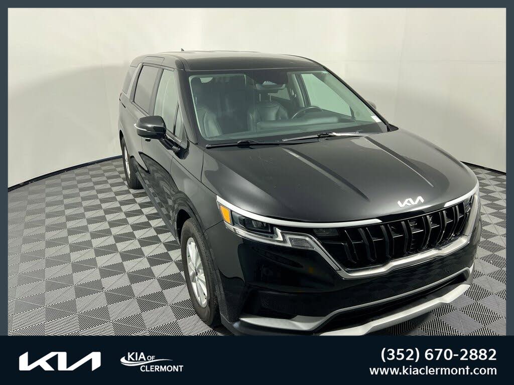 2024 Kia Carnival LX FWD