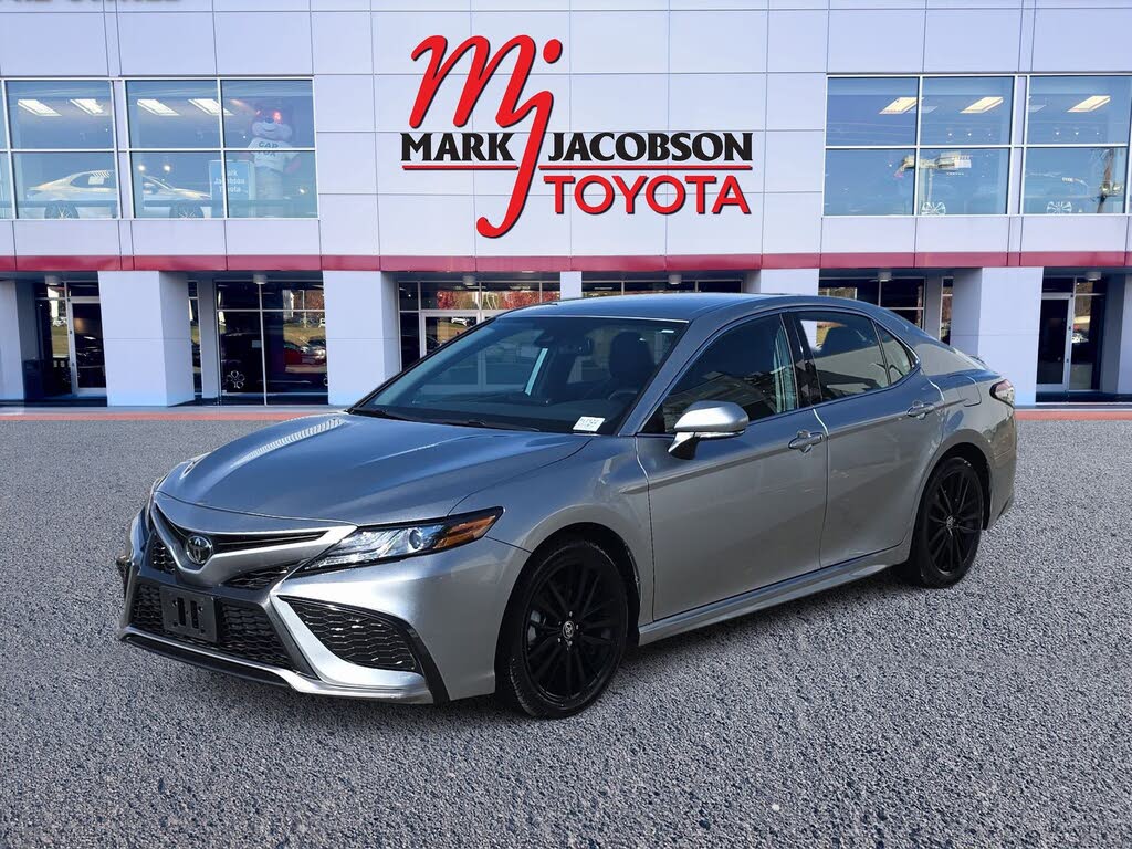 2024 Toyota Camry XSE FWD