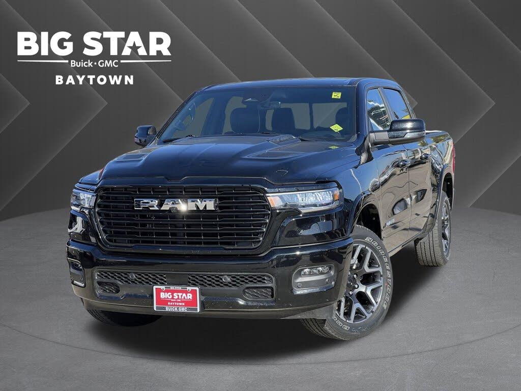 2025 RAM 1500 Laramie Crew Cab 4WD