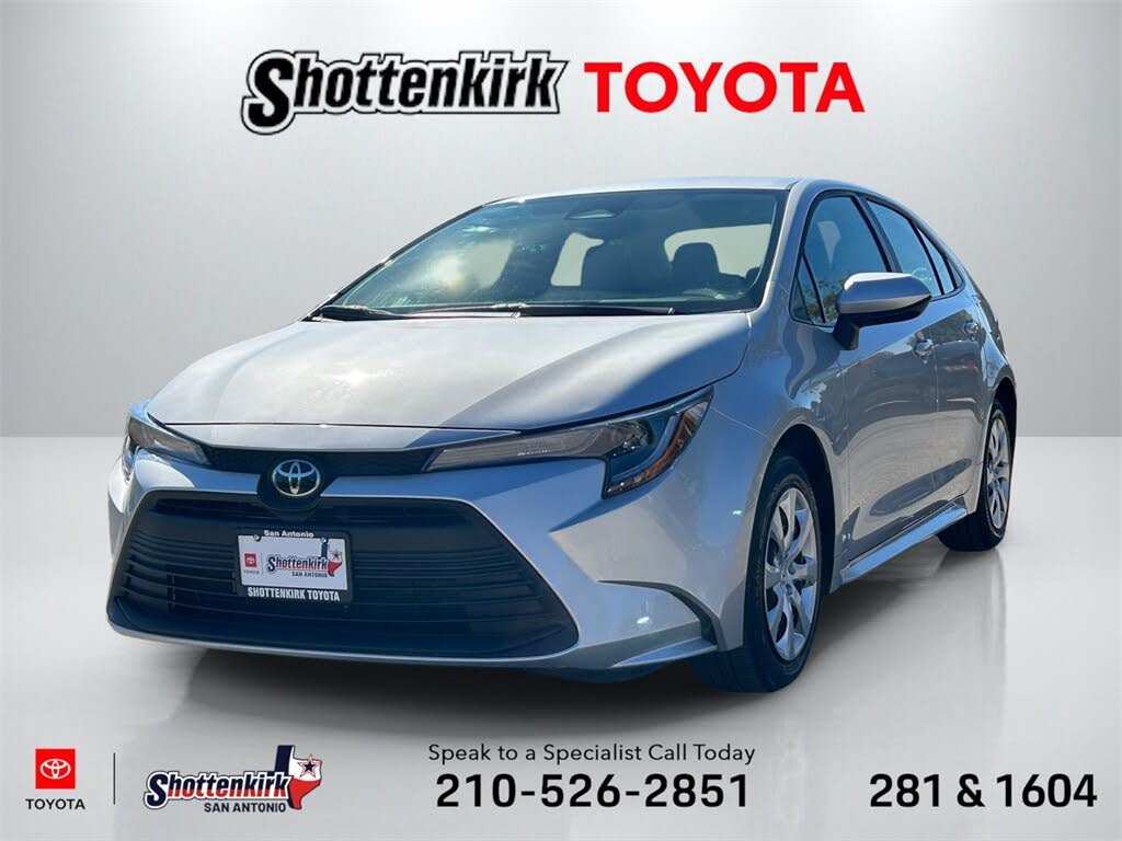 2025 Toyota Corolla LE FWD