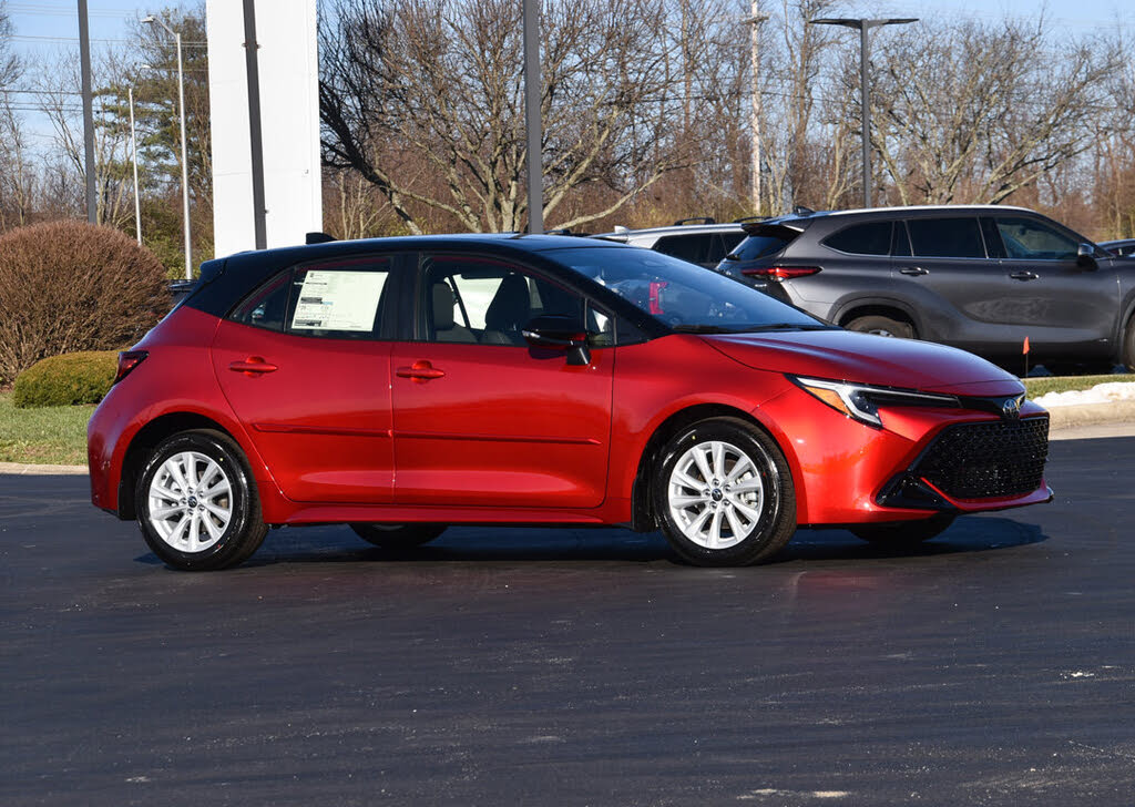 2026 Toyota Corolla Hatchback SE FWD