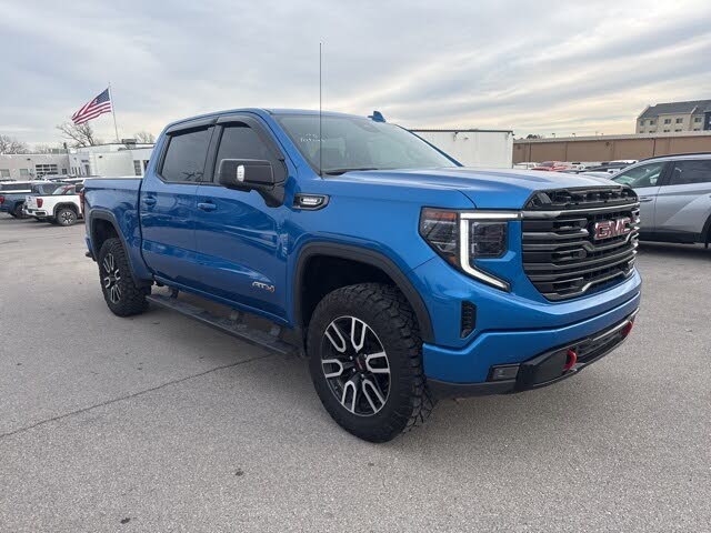 2022 GMC Sierra 1500 AT4 Crew Cab 4WD