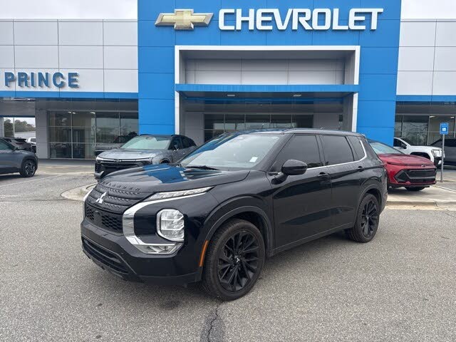 2022 Mitsubishi Outlander SE FWD