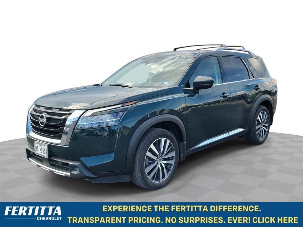 2022 Nissan Pathfinder Platinum FWD