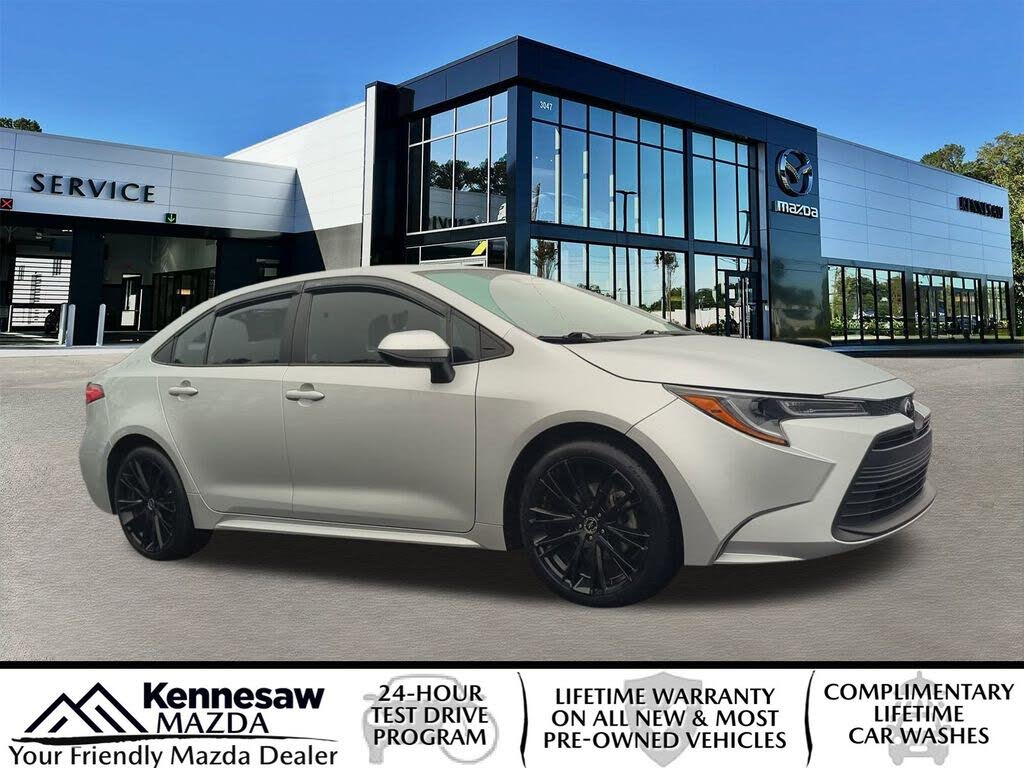 2023 Toyota Corolla LE FWD