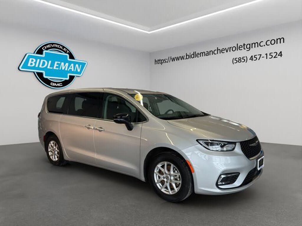 2024 Chrysler Pacifica Touring L FWD