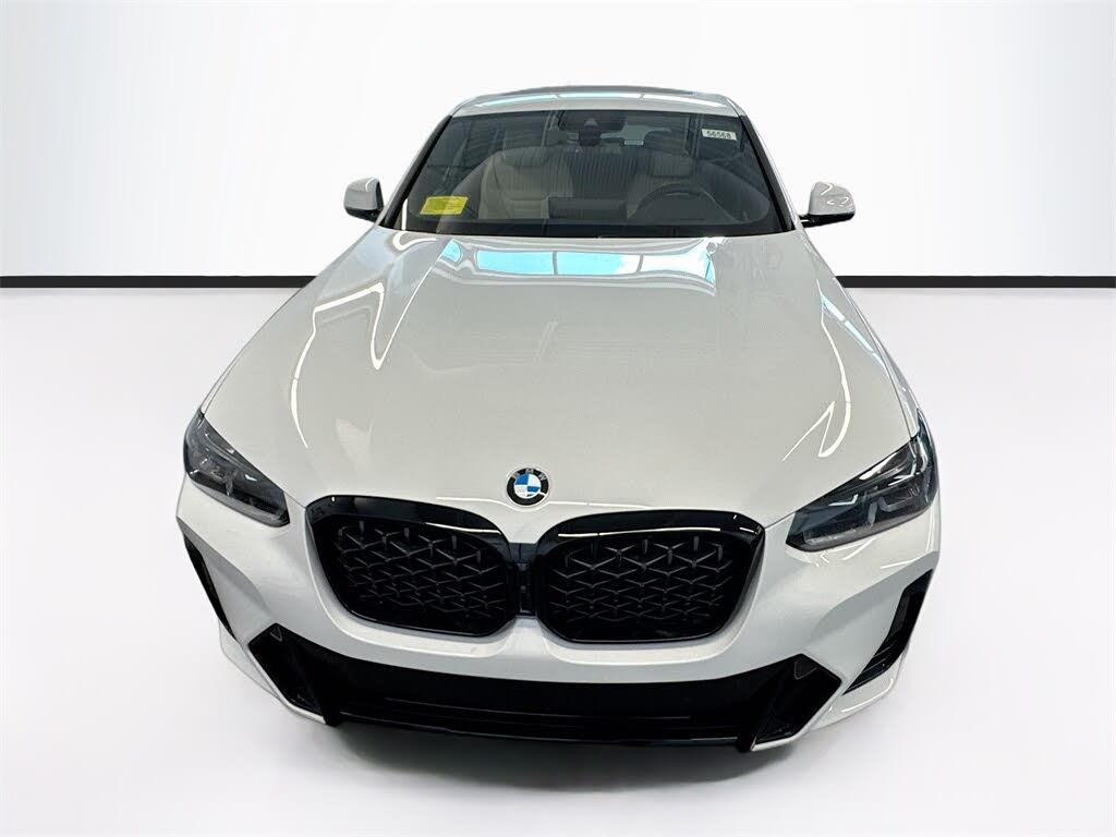 2025 BMW X4 xDrive30i