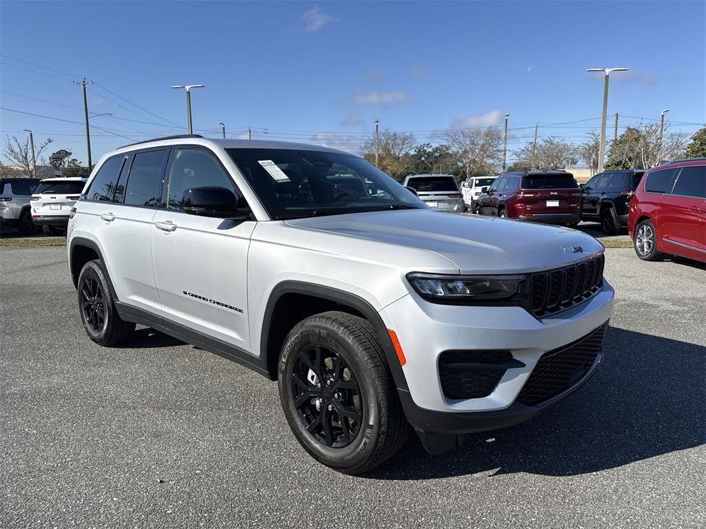 2025 Jeep Grand Cherokee Altitude X RWD