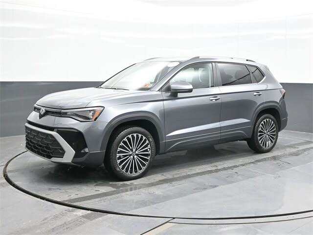 2025 Volkswagen Taos SE FWD