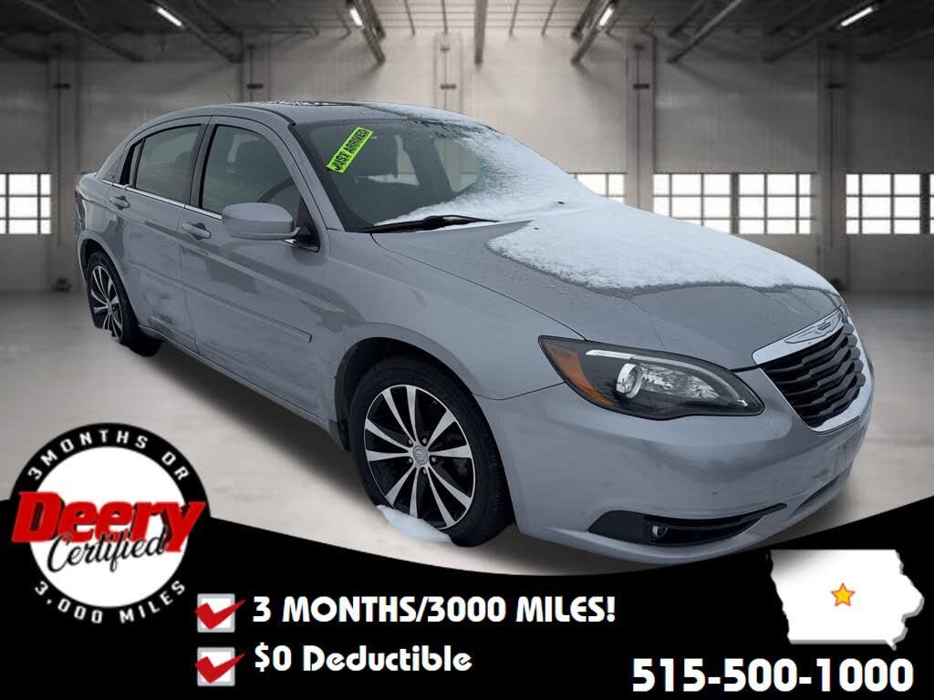 2013 Chrysler 200 Limited Sedan FWD