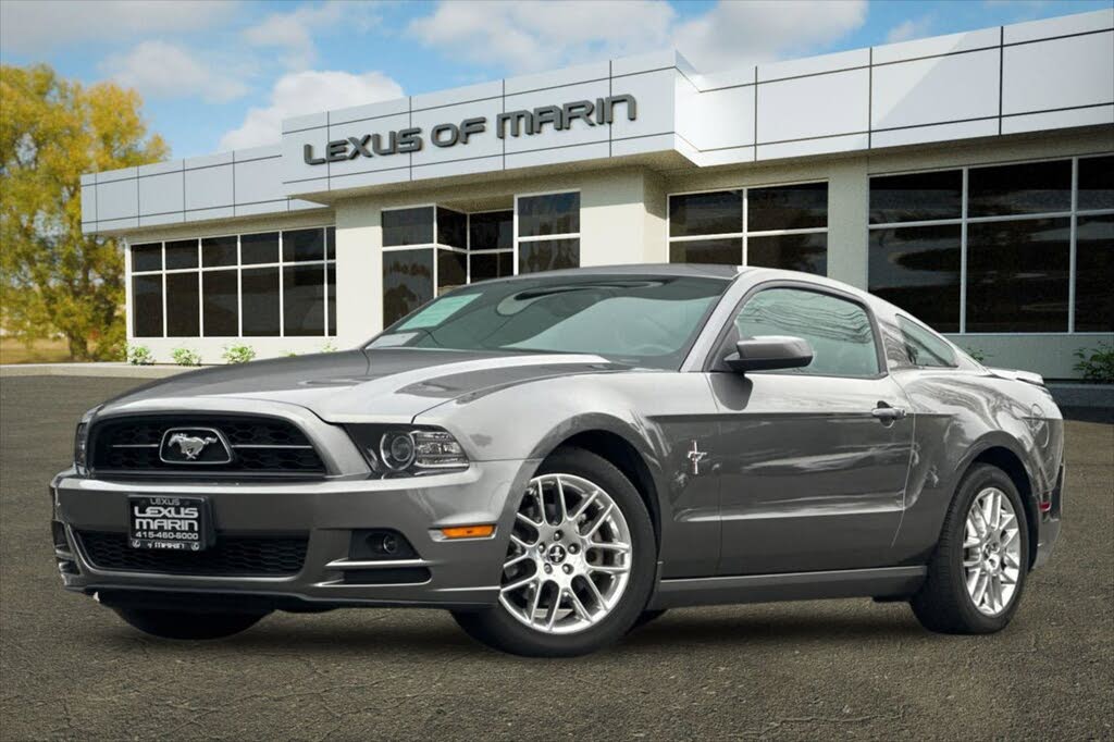 2014 Ford Mustang V6 Coupe RWD