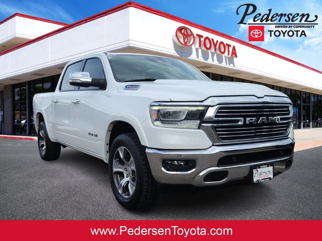 2022 RAM 1500 Laramie Crew Cab 4WD