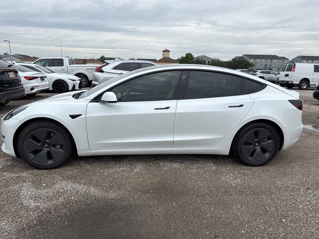 2022 Tesla Model 3 Long Range AWD