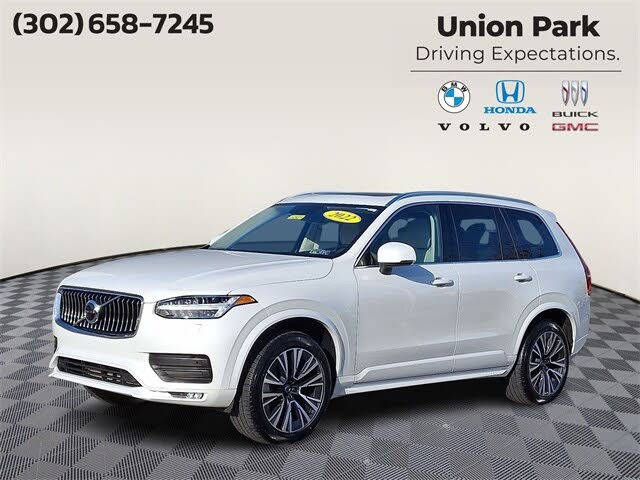 2022 Volvo XC90 T5 Momentum AWD