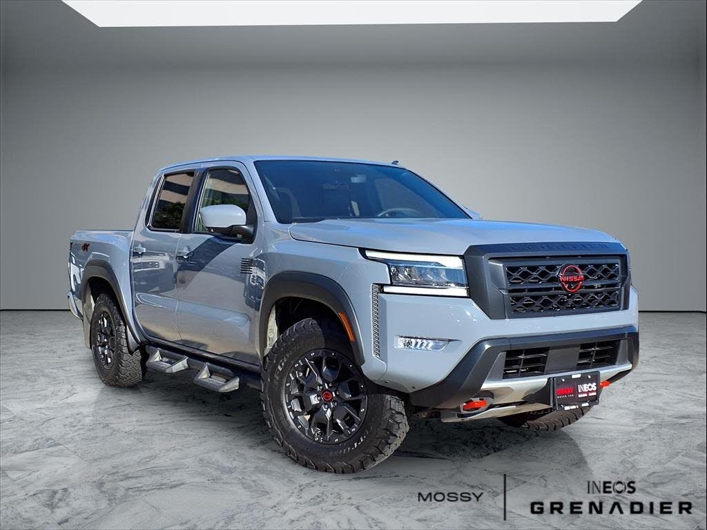 2023 Nissan Frontier PRO-4X Crew Cab 4WD