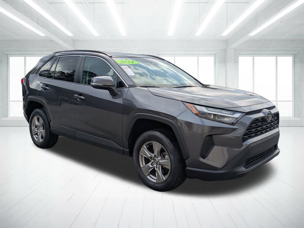 2024 Toyota RAV4 XLE FWD