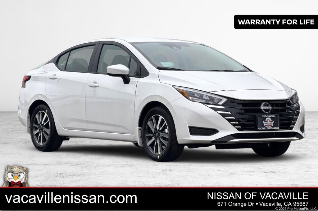 2025 Nissan Versa SV FWD