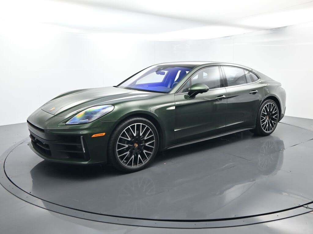 2025 Porsche Panamera 4 AWD