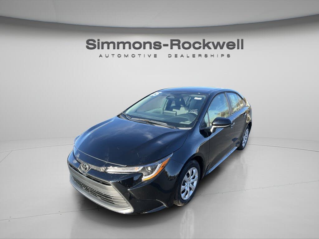 2025 Toyota Corolla LE FWD