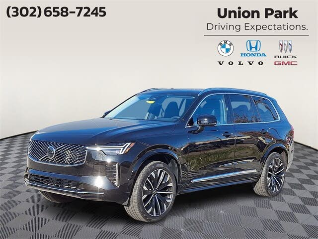 2025 Volvo XC90 B5 Plus Bright Theme 7-Passenger AWD