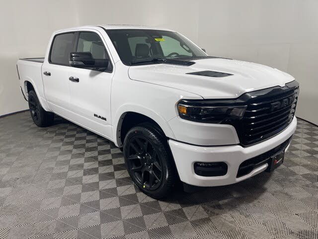 2026 RAM 1500 Laramie Crew Cab 4WD