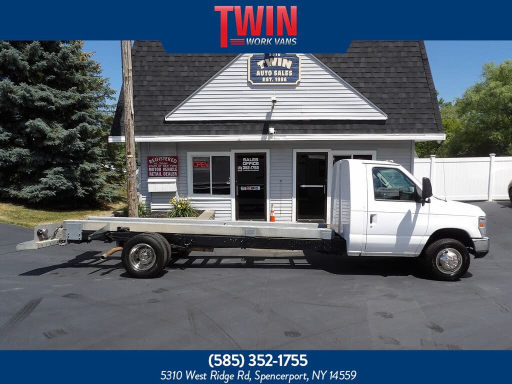 2011 Ford Econoline Chassis E-450 Super Duty Cutaway 158 RWD