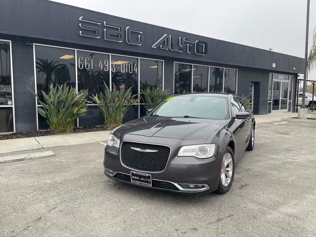 2015 Chrysler 300 Limited RWD