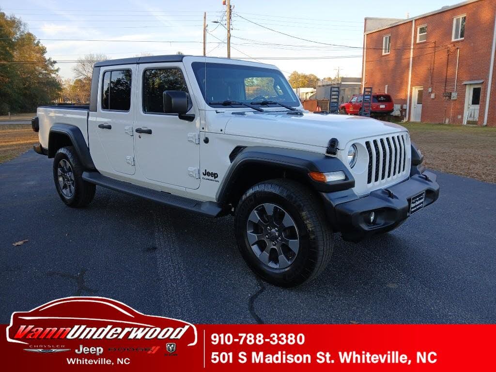 2020 Jeep Gladiator Sport S Crew Cab 4WD