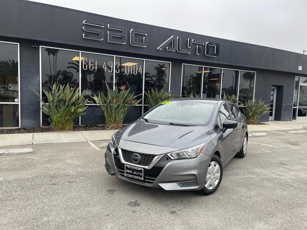 2020 Nissan Versa S FWD