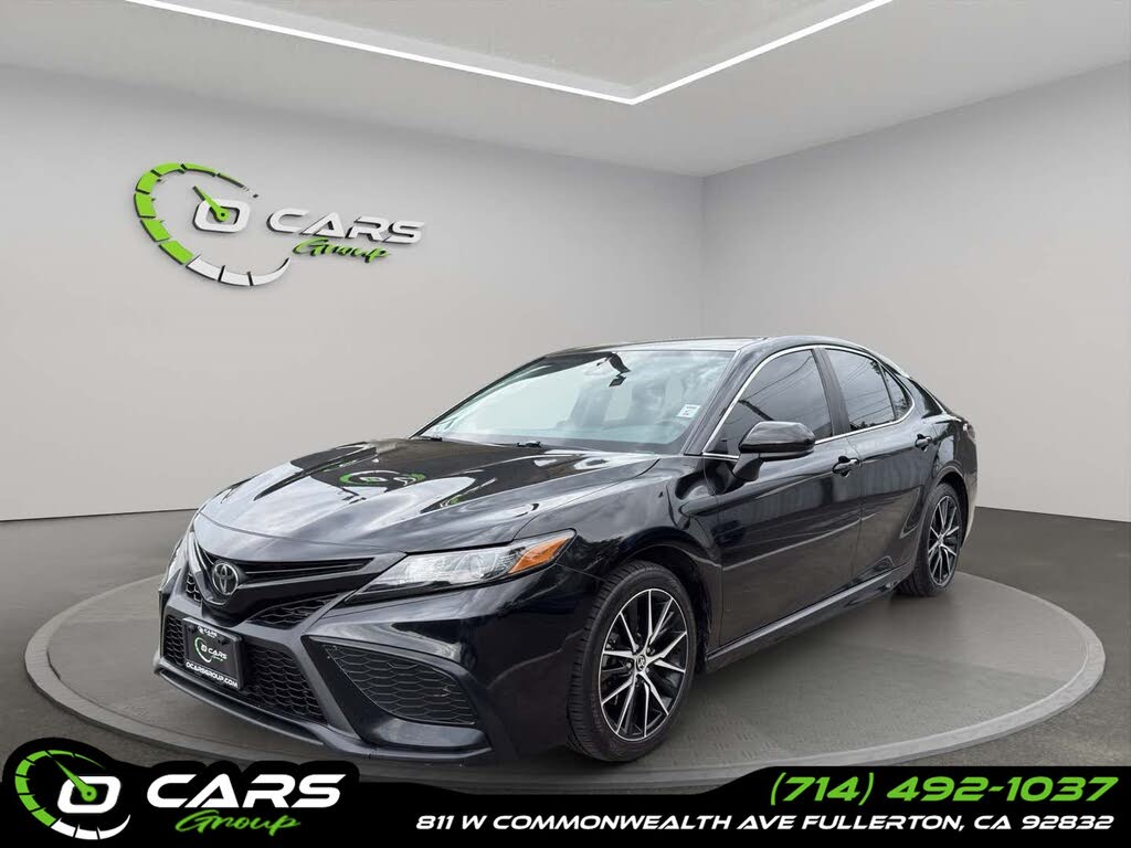 2021 Toyota Camry SE FWD