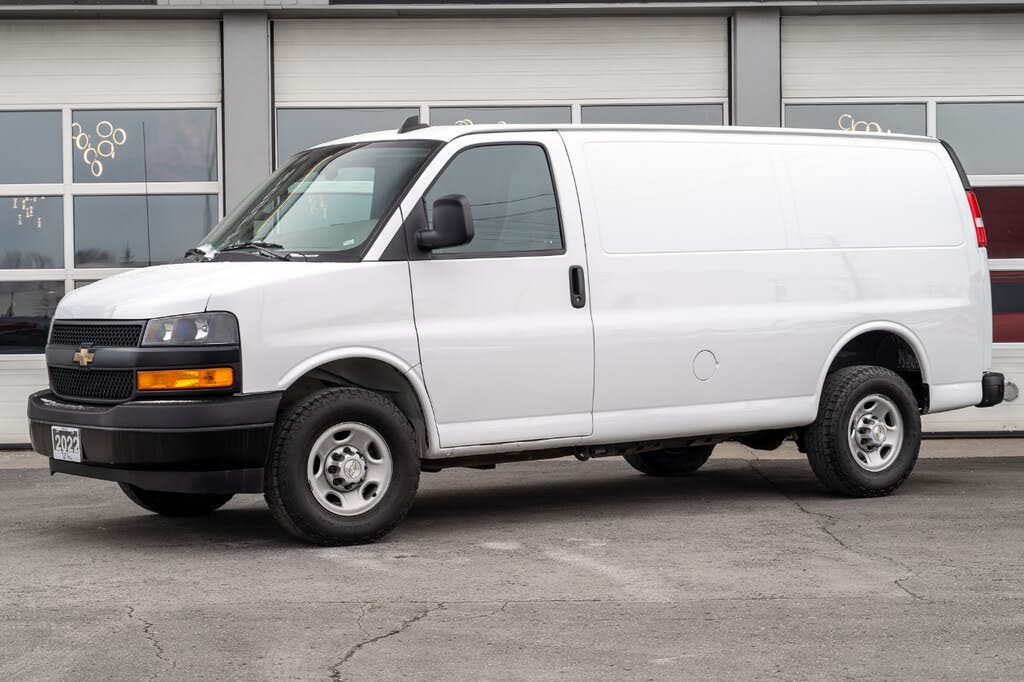 2022 Chevrolet Express Cargo 2500 RWD