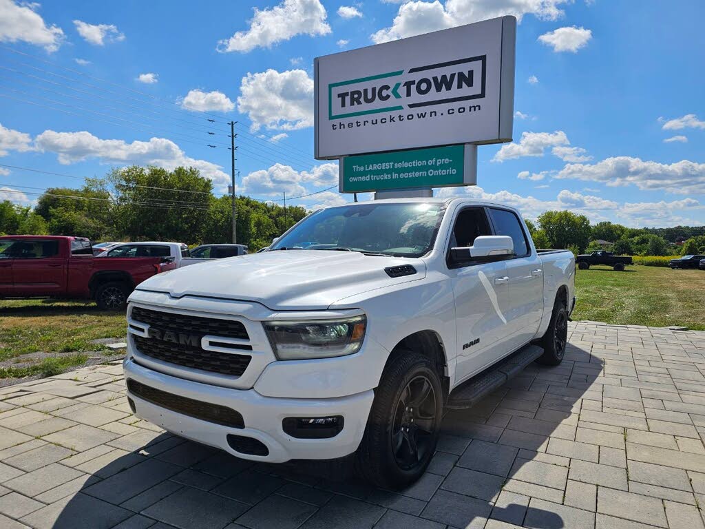 RAM 1500 Sport Crew Cab 4WD 2022