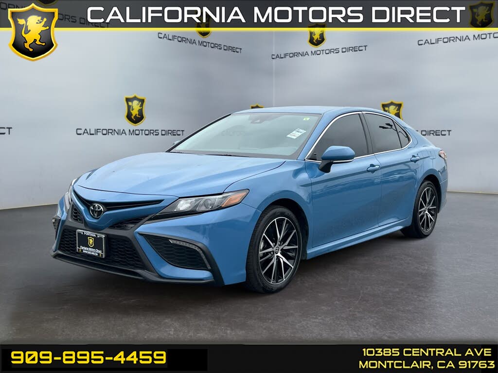2024 Toyota Camry SE FWD
