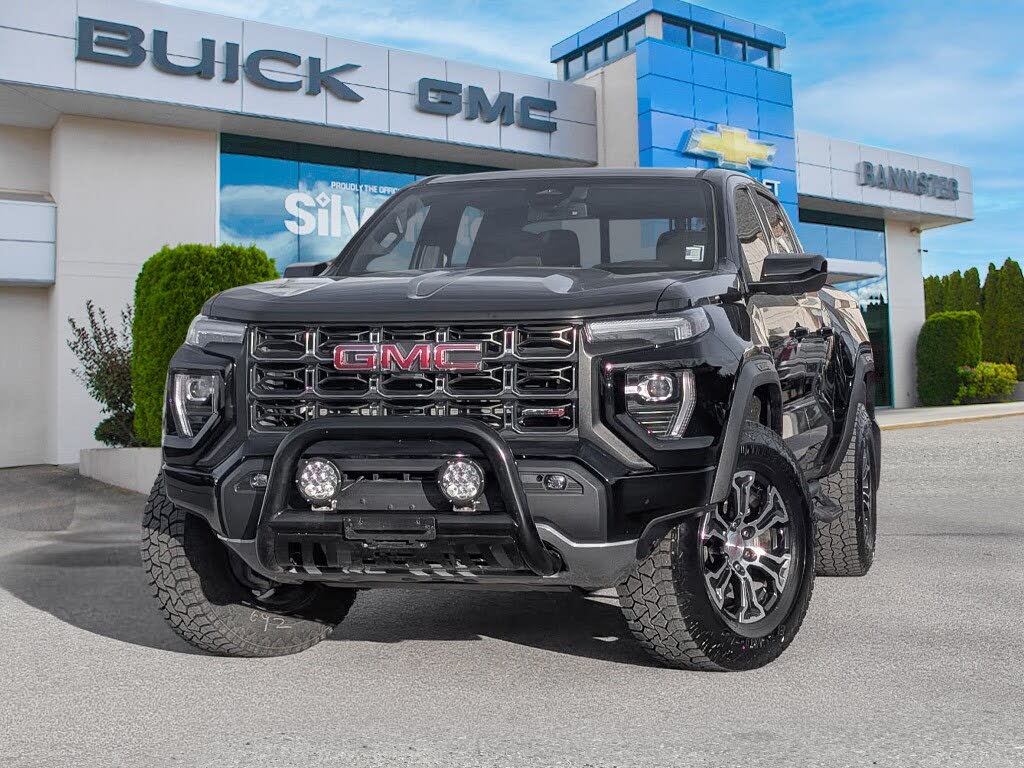 2025 GMC Canyon AT4 Crew Cab 4WD