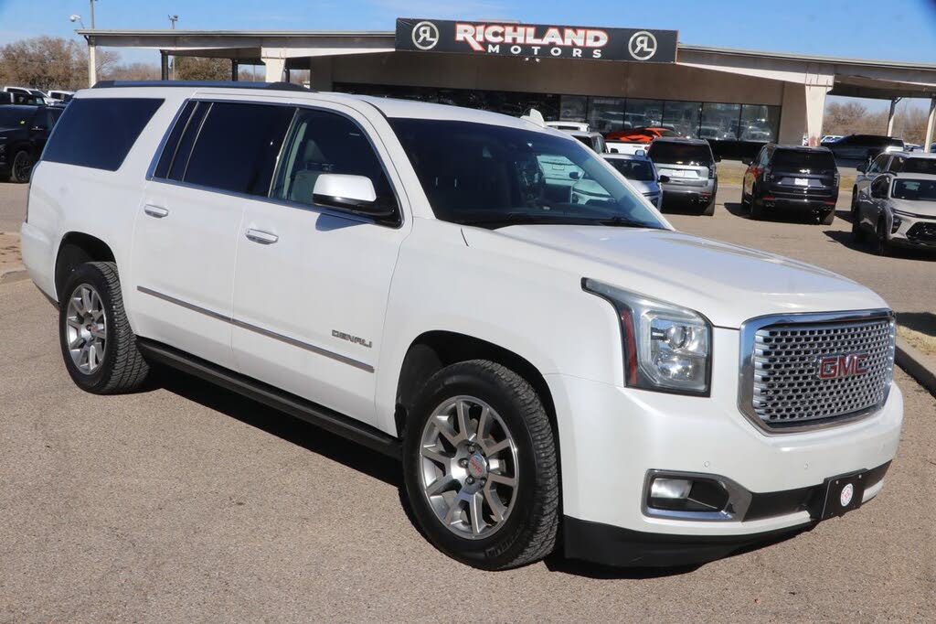 2017 GMC Yukon XL Denali 4WD