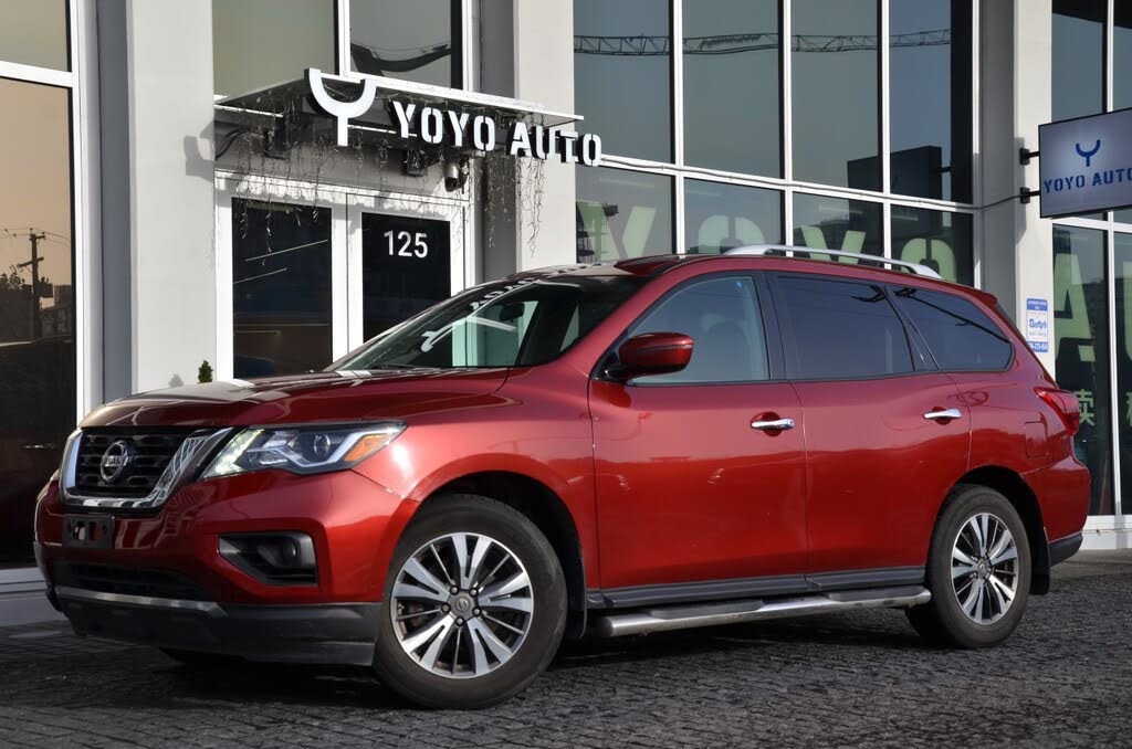 Nissan Pathfinder SV 4WD 2017