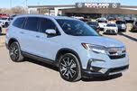 Honda Pilot Touring AWD with Rear Captain's Chairs