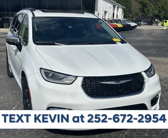 2023 Chrysler Pacifica Limited FWD